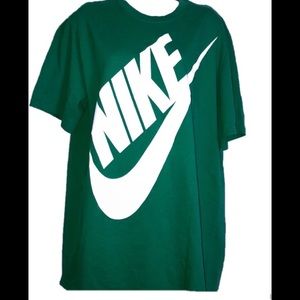 nike shirt big logo